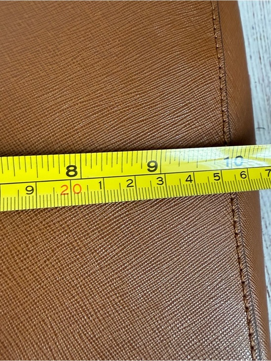 MICHAEL KORS Jet Set Travel Crossbody Purse Tan - Picture 6 of 9